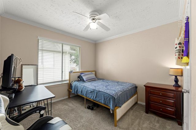 2033 Wildwood Ridge Drive, Missouri City, TX 77489