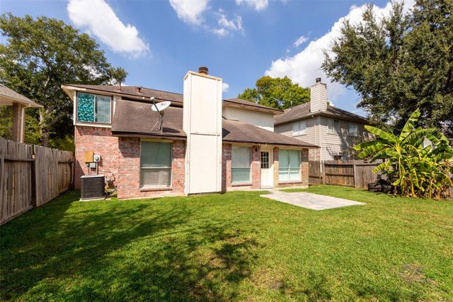 2033 Wildwood Ridge Drive, Missouri City, TX 77489