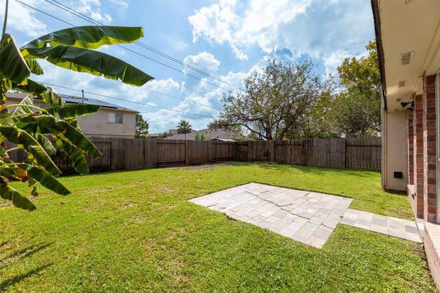 2033 Wildwood Ridge Drive, Missouri City, TX 77489