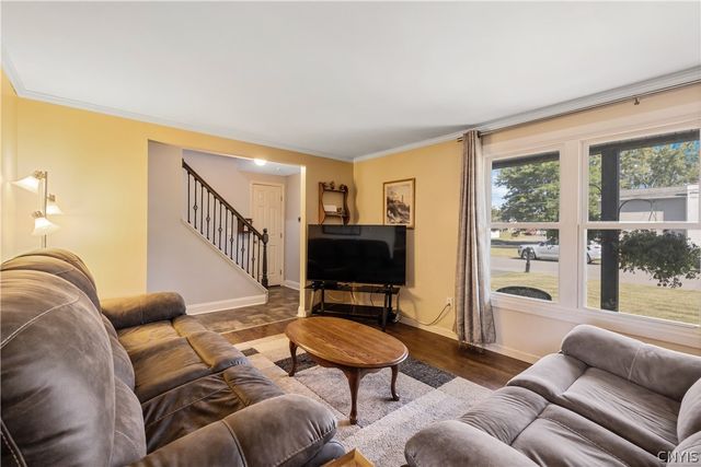 8032 Trina Circle, Clay, NY 13041