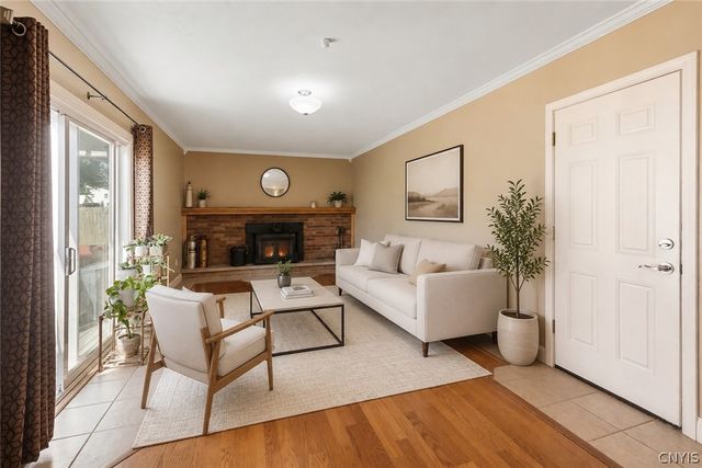 8032 Trina Circle, Clay, NY 13041