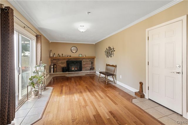 8032 Trina Circle, Clay, NY 13041