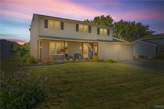 8032 Trina Circle, Clay, NY 13041