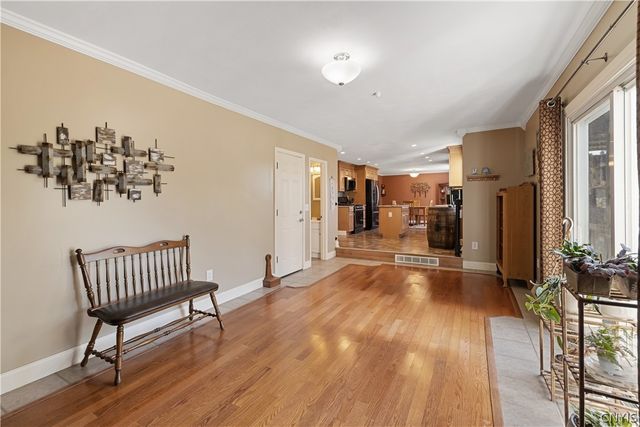 8032 Trina Circle, Clay, NY 13041