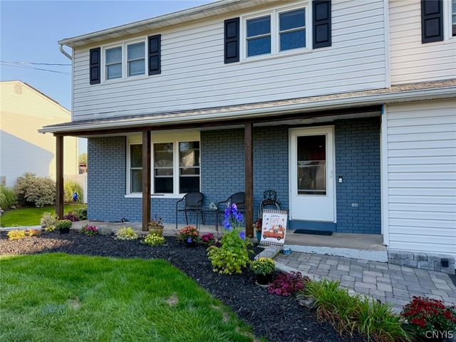 8032 Trina Circle, Clay, NY 13041