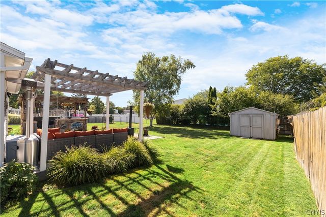 8032 Trina Circle, Clay, NY 13041