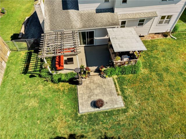 8032 Trina Circle, Clay, NY 13041