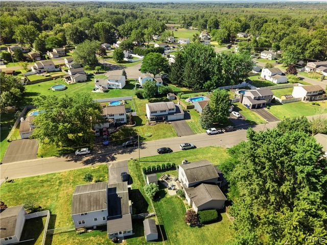 8032 Trina Circle, Clay, NY 13041