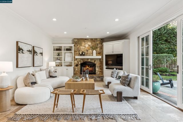 45 Lark Place, Alamo, CA 94507