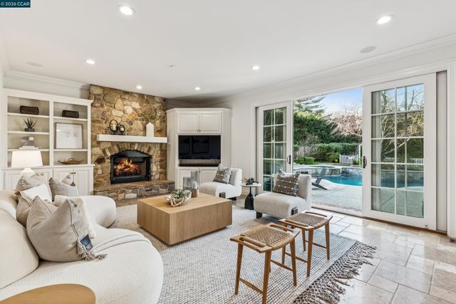 45 Lark Place, Alamo, CA 94507