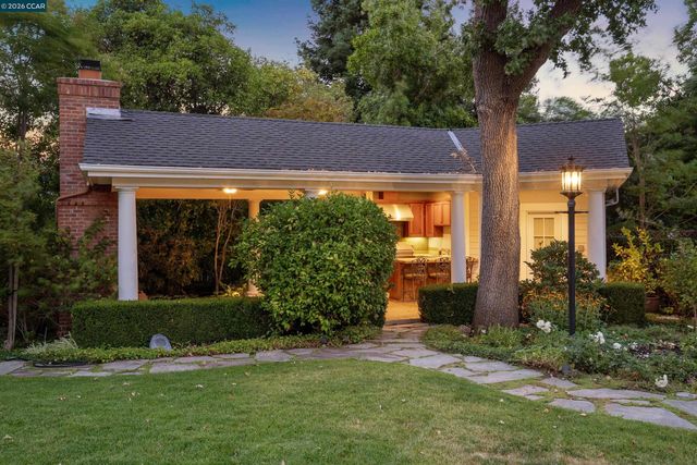 45 Lark Place, Alamo, CA 94507