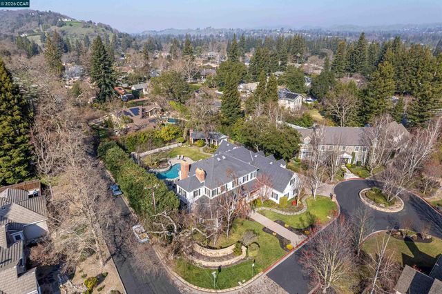 45 Lark Place, Alamo, CA 94507