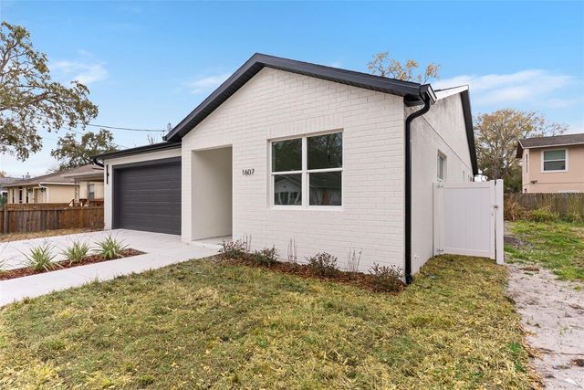 1607 E IDA STREET, Tampa, FL 33610