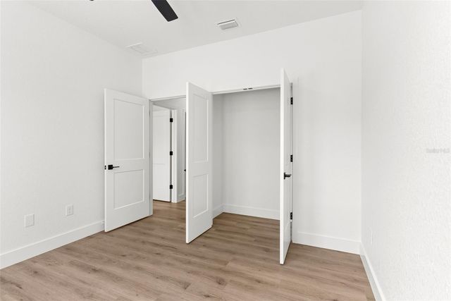 1607 E IDA STREET, Tampa, FL 33610