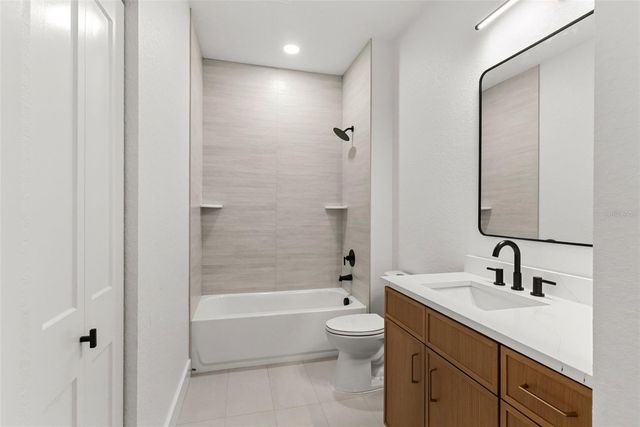 1607 E IDA STREET, Tampa, FL 33610