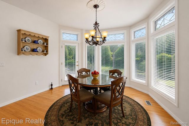 5675 Golf Pointe Drive, Village Of Clarkston, MI 48348