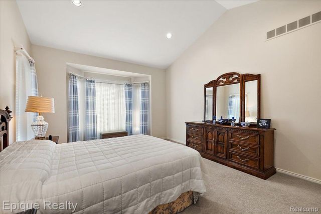 5675 Golf Pointe Drive, Village Of Clarkston, MI 48348