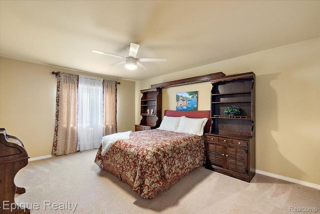 5675 Golf Pointe Drive, Village Of Clarkston, MI 48348