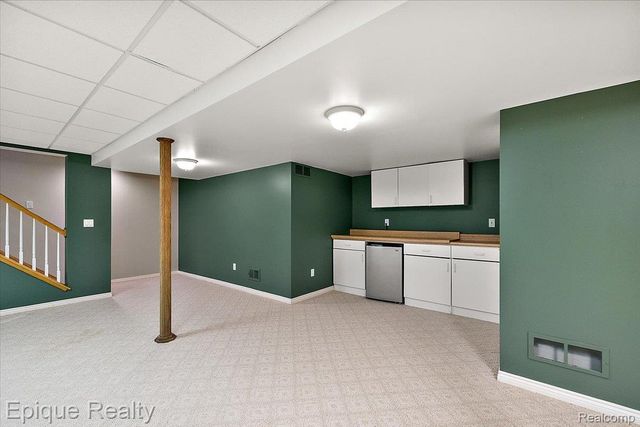 5675 Golf Pointe Drive, Village Of Clarkston, MI 48348