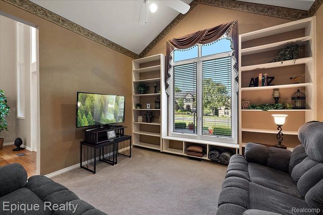 5675 Golf Pointe Drive, Village Of Clarkston, MI 48348