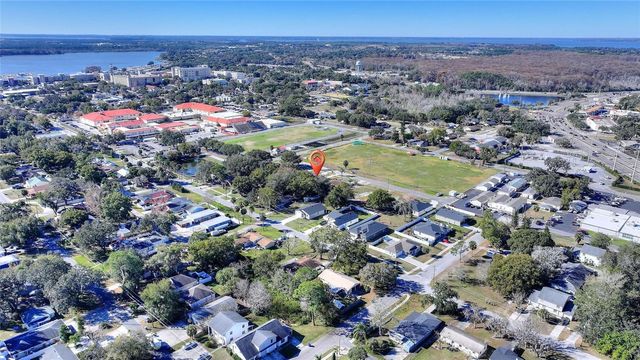 818 N JOANNA AVENUE, Tavares, FL 32778