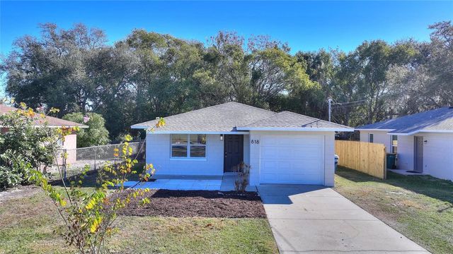 818 N JOANNA AVENUE, Tavares, FL 32778