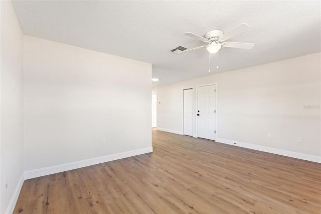 818 N JOANNA AVENUE, Tavares, FL 32778