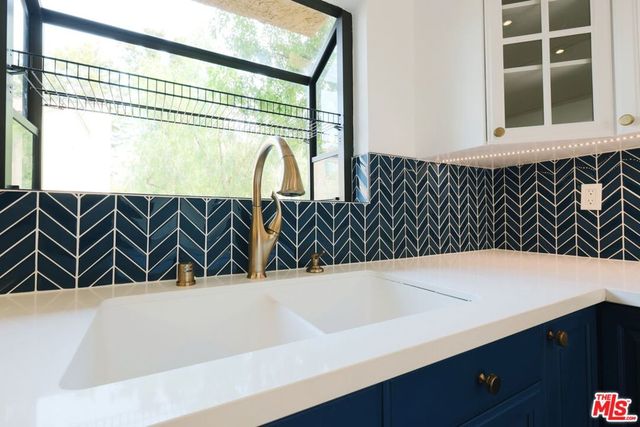 21821 Burbank Boulevard 151, Woodland Hills, CA 91367