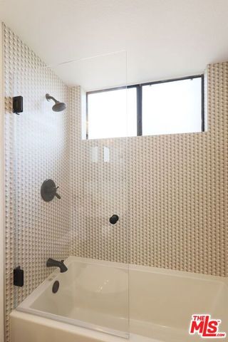 21821 Burbank Boulevard 151, Woodland Hills, CA 91367