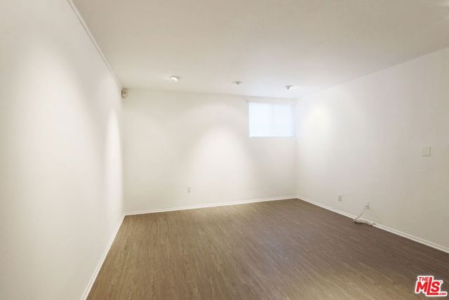 21821 Burbank Boulevard 151, Woodland Hills, CA 91367