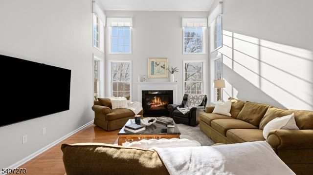 6 Stone Hill Ct, Washington Twp., NJ 07840