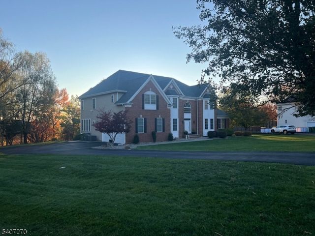 6 Stone Hill Ct, Washington Twp., NJ 07840