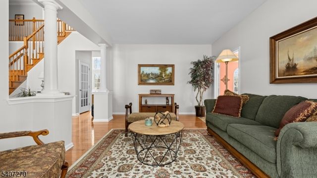 6 Stone Hill Ct, Washington Twp., NJ 07840