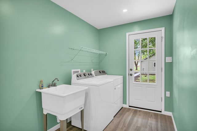 240 W Pine Street, Paxton, IL 60957