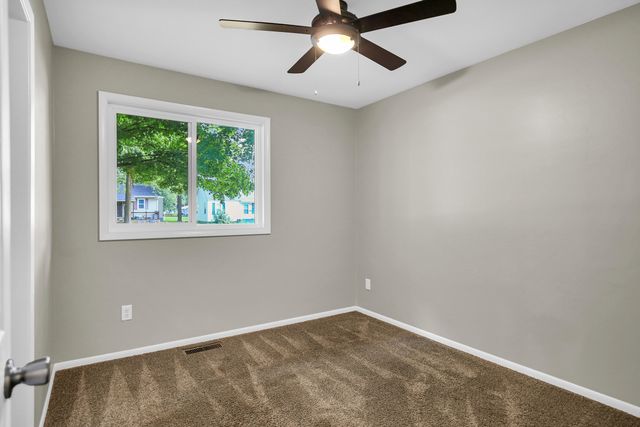 240 W Pine Street, Paxton, IL 60957