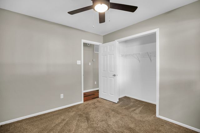 240 W Pine Street, Paxton, IL 60957