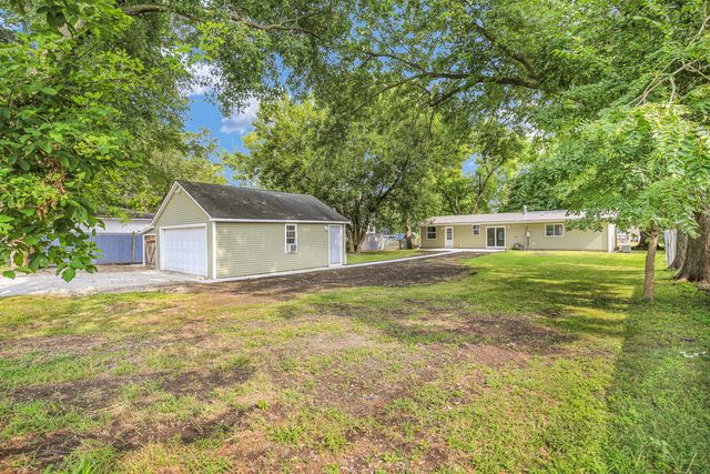 240 W Pine Street, Paxton, IL 60957