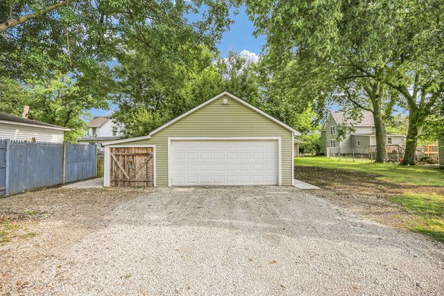 240 W Pine Street, Paxton, IL 60957