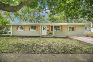 240 W Pine Street, Paxton, IL 60957