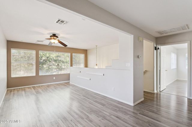 17606 N 17th Place 1125, Phoenix, AZ 85022