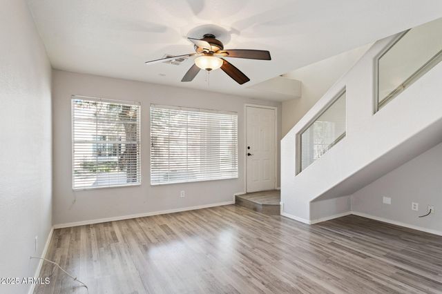 17606 N 17th Place 1125, Phoenix, AZ 85022