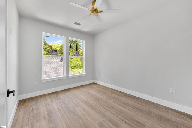 33 Happy Avenue, Greenville, SC 29609