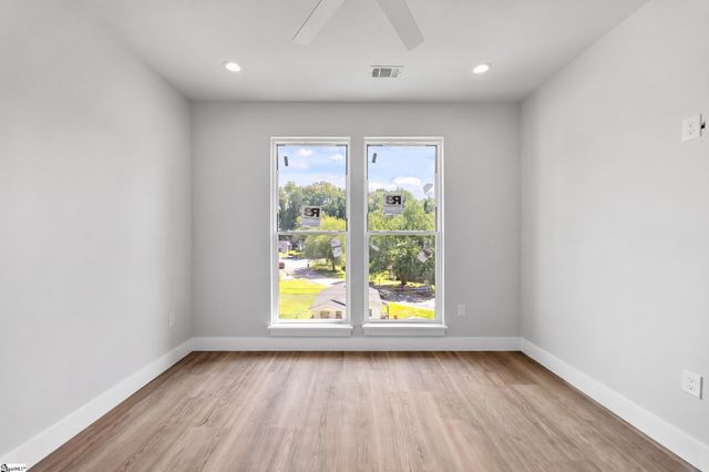 33 Happy Avenue, Greenville, SC 29609