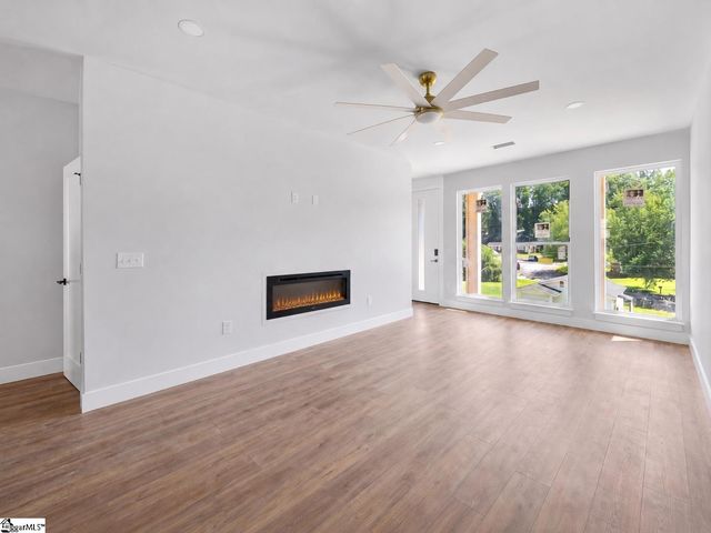 33 Happy Avenue, Greenville, SC 29609