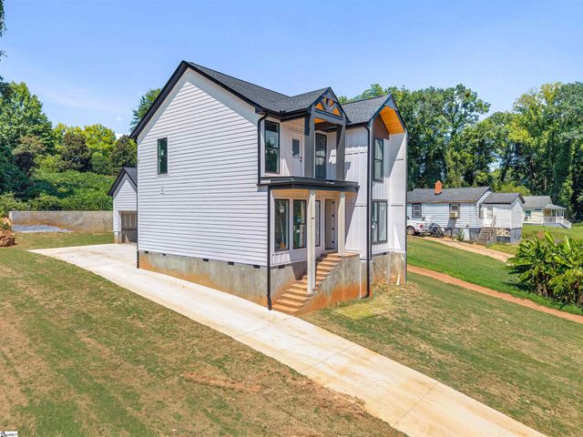 33 Happy Avenue, Greenville, SC 29609