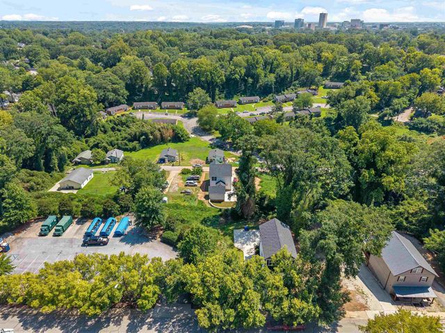 33 Happy Avenue, Greenville, SC 29609