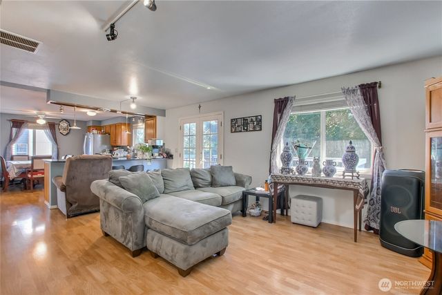 2023 S 302nd Place, Federal Way, WA 98003