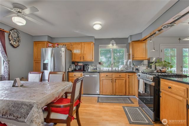 2023 S 302nd Place, Federal Way, WA 98003