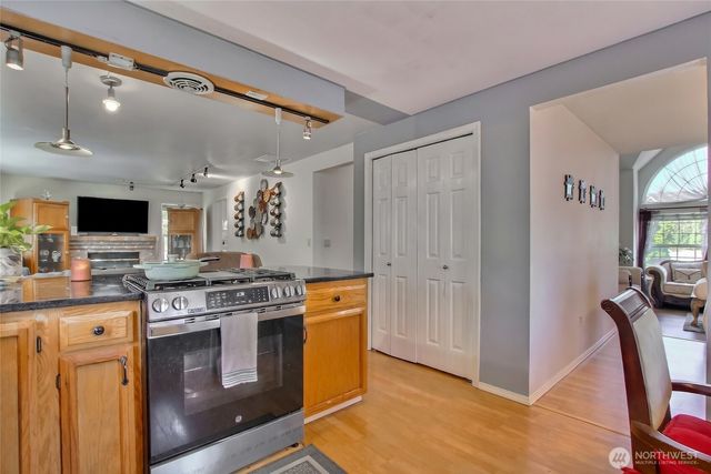 2023 S 302nd Place, Federal Way, WA 98003