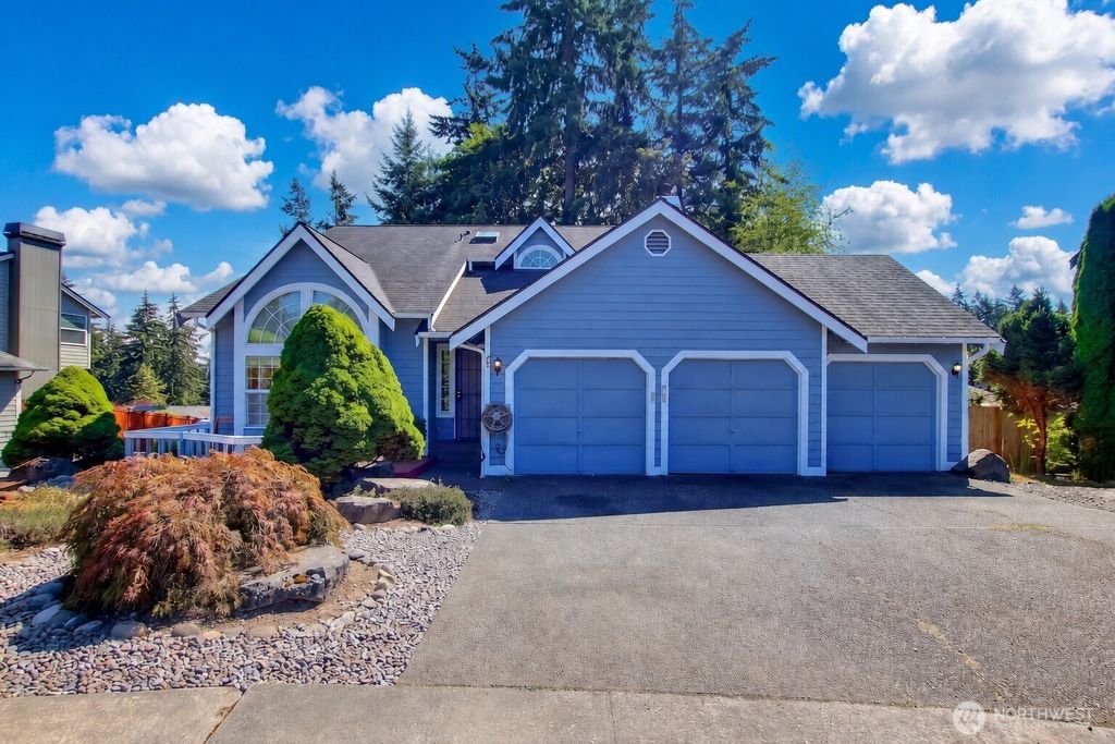 2023 S 302nd Place, Federal Way, WA 98003